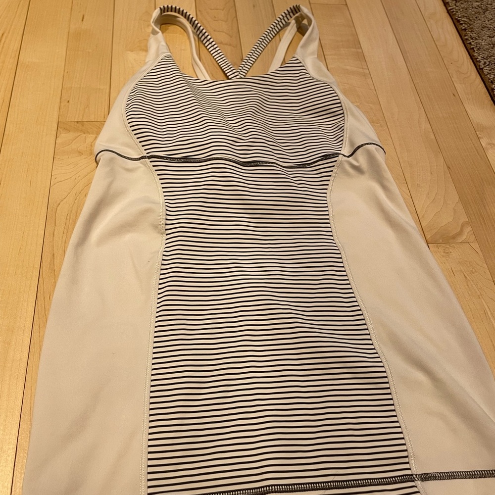 lululemon order style tank top